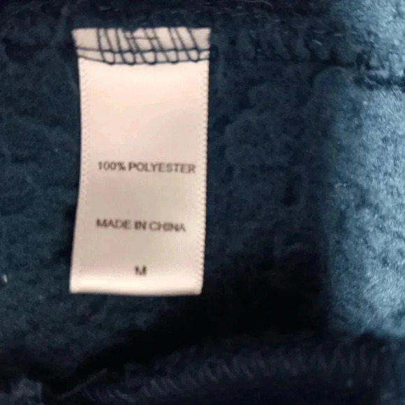 Ugg Koolaburra 1/4 zip Sherpa Pull over. Size M - Picture 4 of 9